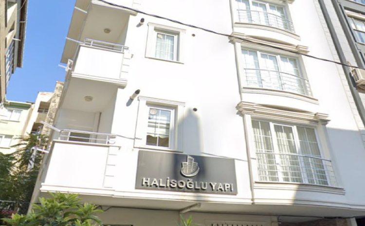  İstanbul Öztürk Sokak Halis Apartmanı