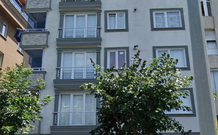  İstanbul Malazgirt Cad. Halis Apartmanı 8 Daire + Dükkan